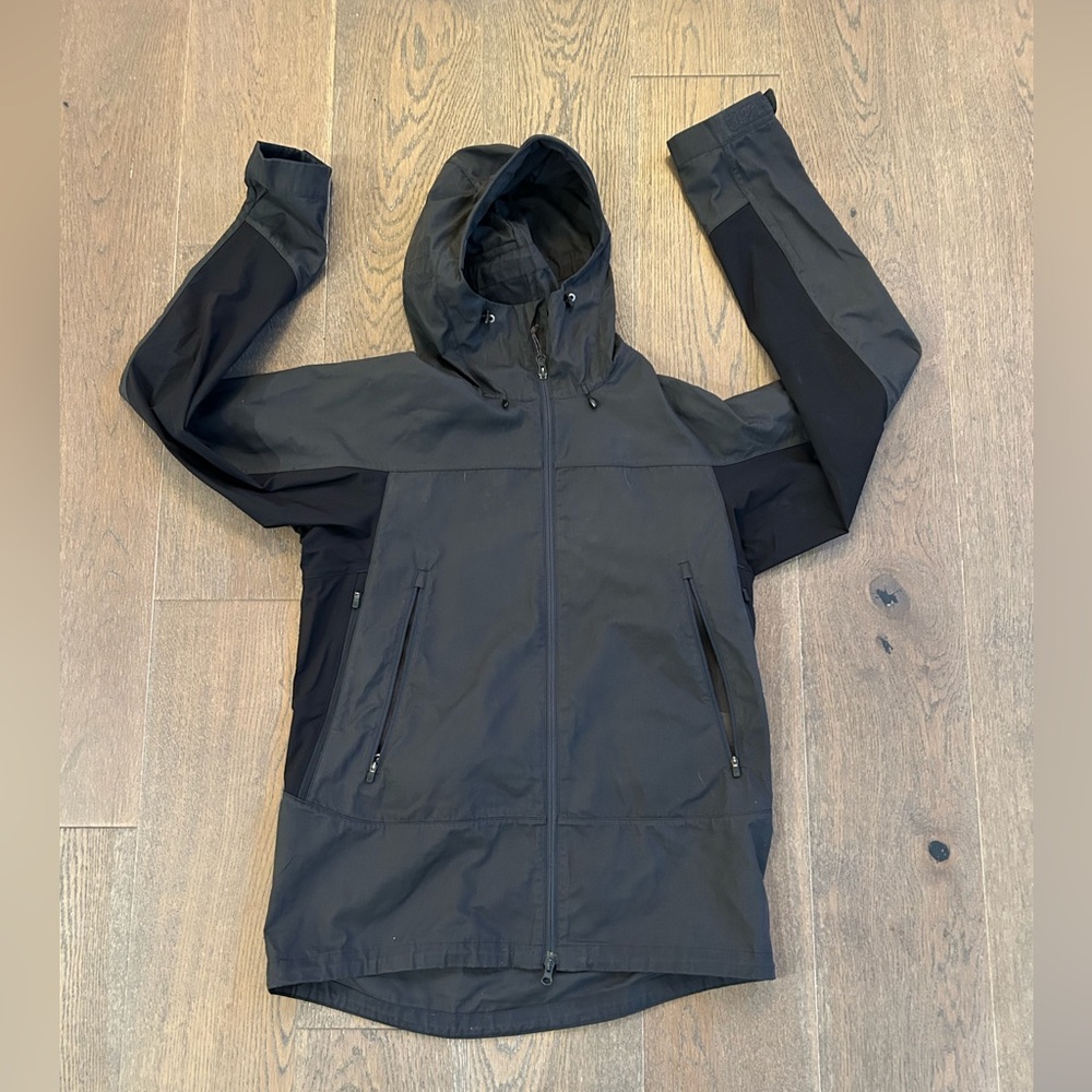 Fjallraven Abisko Lite Trekking Jacket men’s large, black, used once or twice